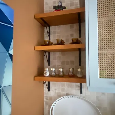 Cesme'de Konforunda Alacati Tas Ev Tasarimli Sifir Esyali 펜션
